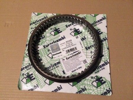 МУФТА СИНХРОНИЗАТОРА ДЕЛИТЕЛЯ (TAS)